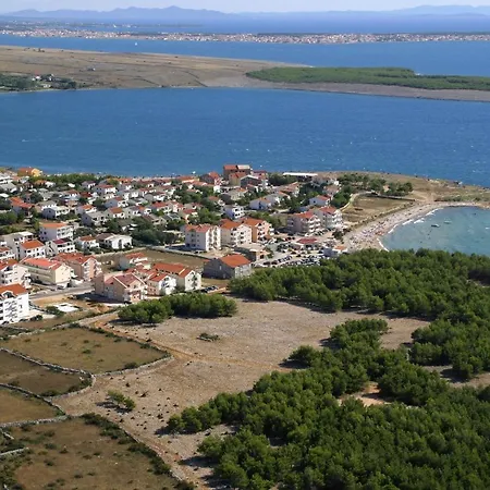 아파트 By The Sea Povljana, Pag - 7505 포블랴나